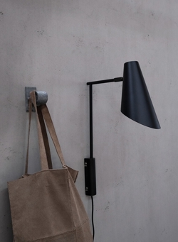 Cale kinkiet z ramieniem, czarny