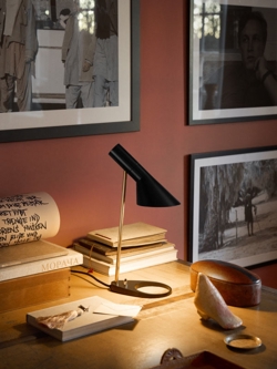 AJ Mini lampa stołowa, mosiądz/czarny