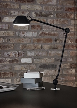 AQ01 lampa stołowa, czarna