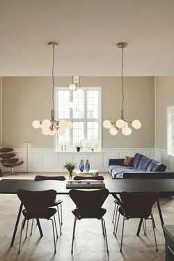 Apiales 9 żyrandol, szczotkowany mosiądz/opale