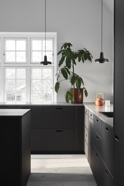 ARIGATO pendel czarny