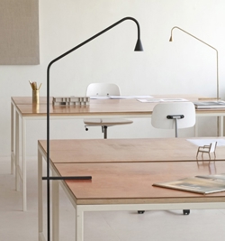 Austere lampa stołowa, mosiądz