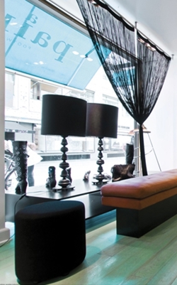 Black Shiek lampa stołowa