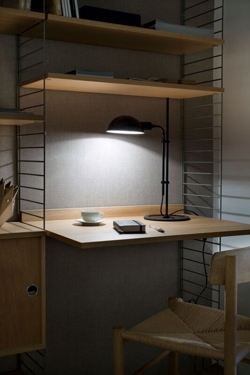 Funiculi lampa stołowa