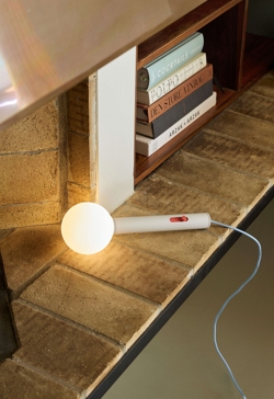 Kinkiet Talk, jasnoszary