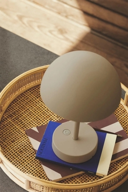 Ellen To-Go lampa bateryjna / lampa stołowa, beżowa