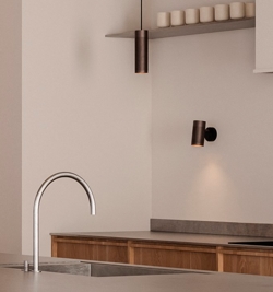 Thorup Copenhagen Patrone kinkiet mały, czarno-brązowany mosiądz/ciemny, 120 mm