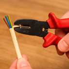 Lamper-shop.pl pokazuje, jak wymienić przewód w lampie wiszącej