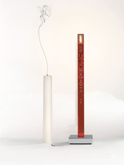 My New Flame lampa stołowa, czerwona