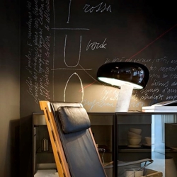 Flos Snoopy lampa stołowa