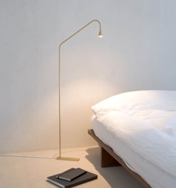 Austere lampa podłogowa, mosiądz